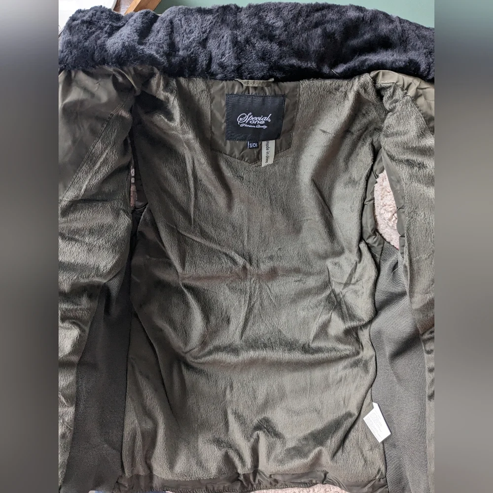 Jacket - Picture 2 of 2